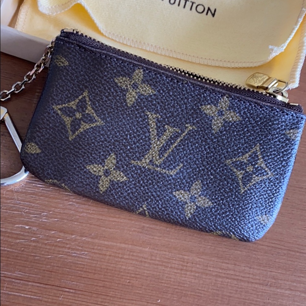 Louis Vuitton Key Pouch monogram